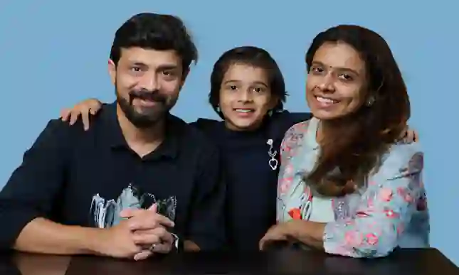 Sithara Krishnakumar Family